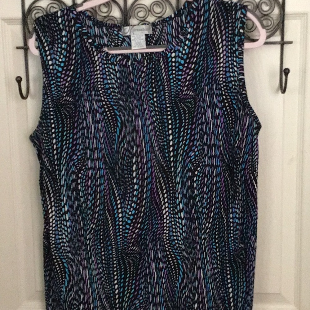 Vertical swirl stripes ,Pleated fabric ,tank top